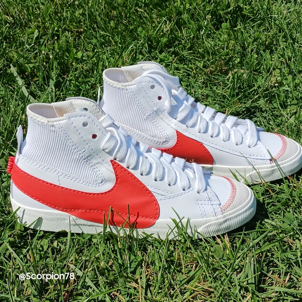 Nike Jumbo Blazer '77 Mid Shoes Size 10 Men/11.5 Women - Picture 1 of 10